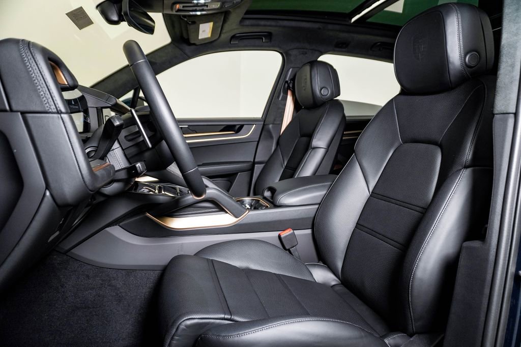 New 2026 Porsche Cayenne Turbo AWD/4WD image 5