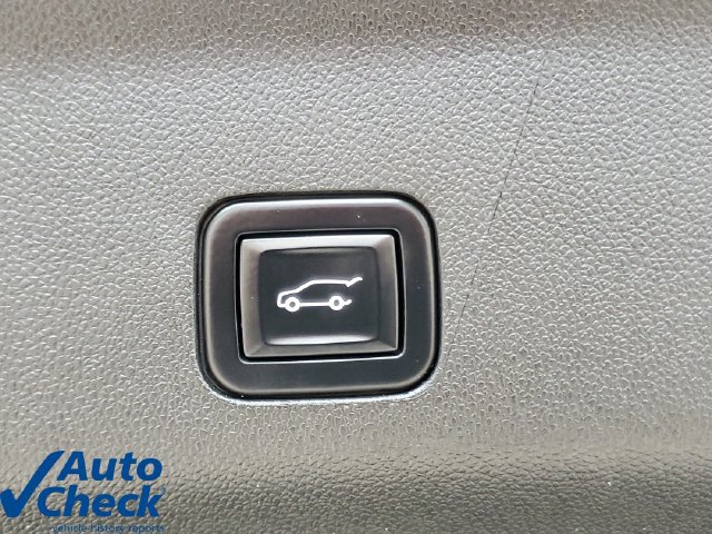 Certified 2022 Chevrolet Tahoe LT w/ Luxury Package RWD image 10