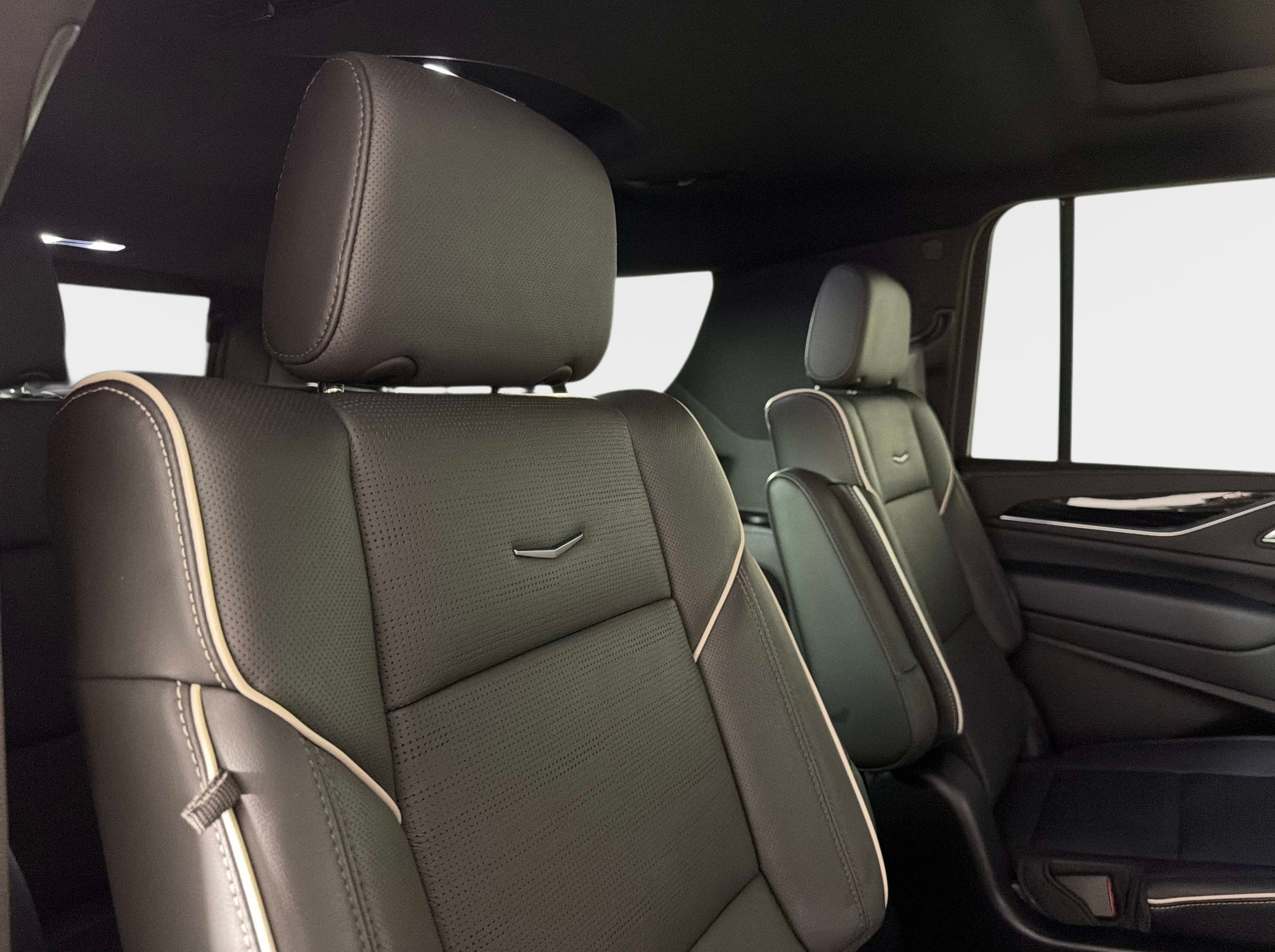 Used 2024 Cadillac Escalade ESV Sport w/ Touring Package AWD/4WD image 26