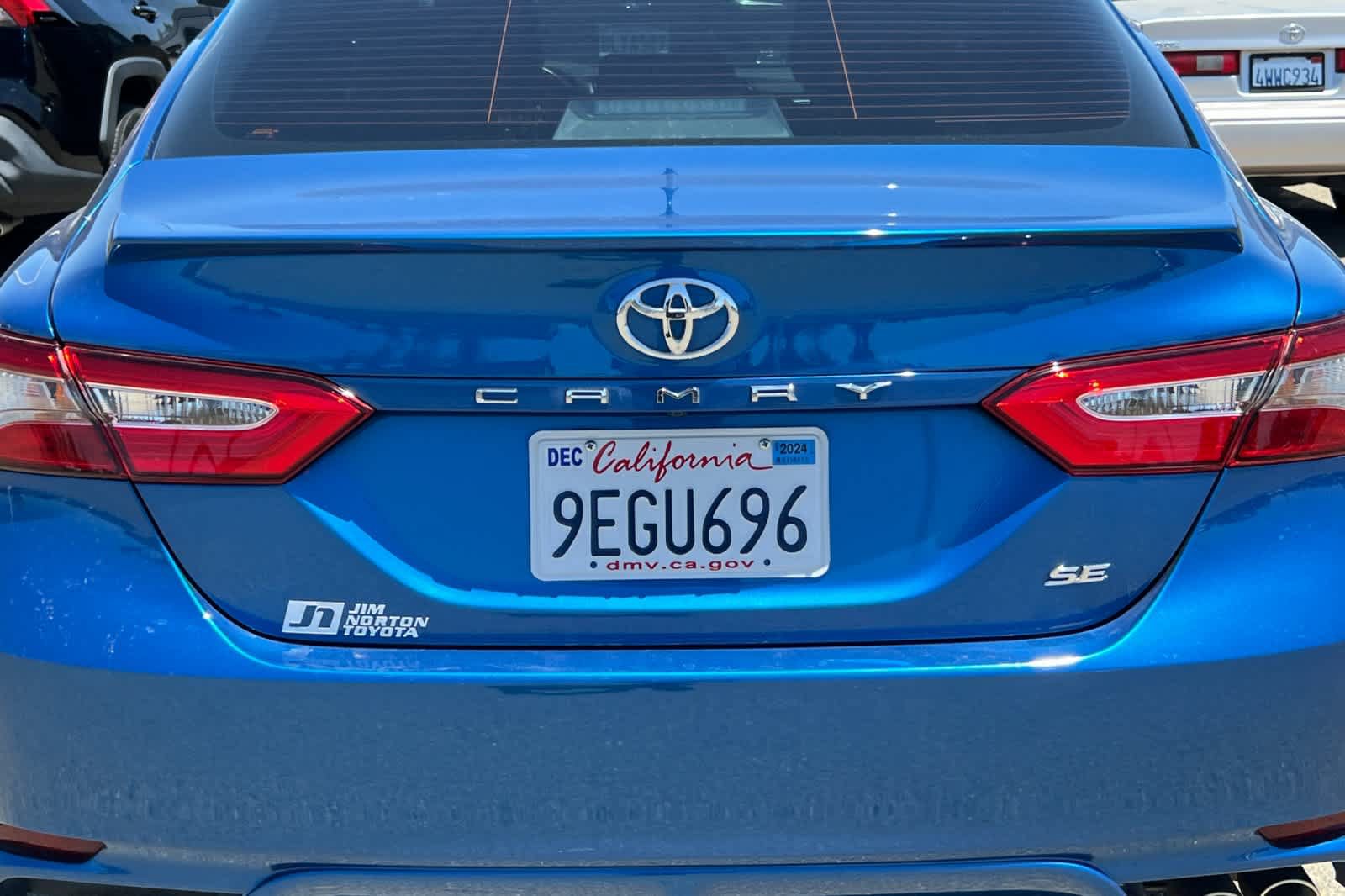 Used 2019 Toyota Camry SE w/ Convenience Package FWD image 19