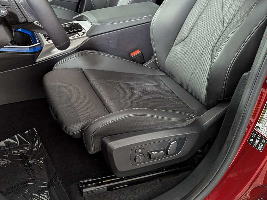 Used 2025 BMW X3 xDrive30i w/ Premium Package image 21