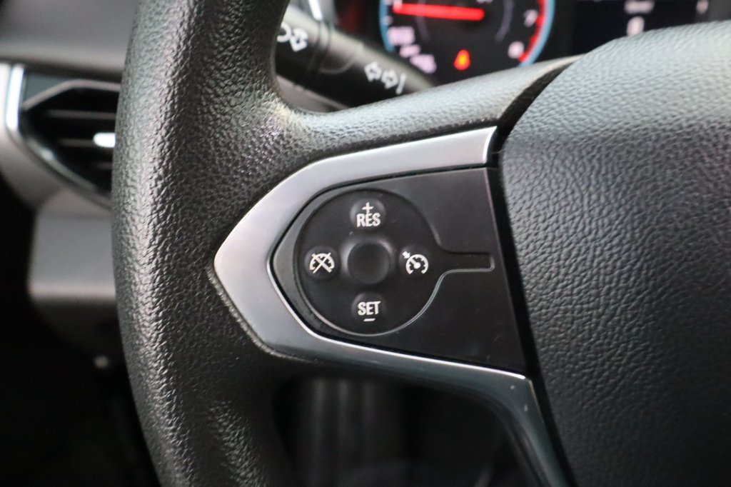 Used 2021 Chevrolet Traverse LS FWD image 23