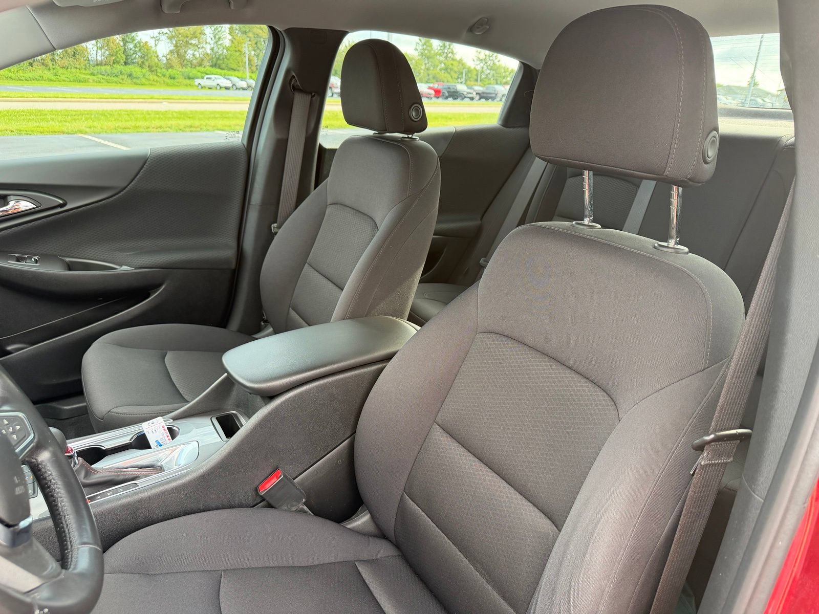 Used 2021 Chevrolet Malibu RS FWD image 12