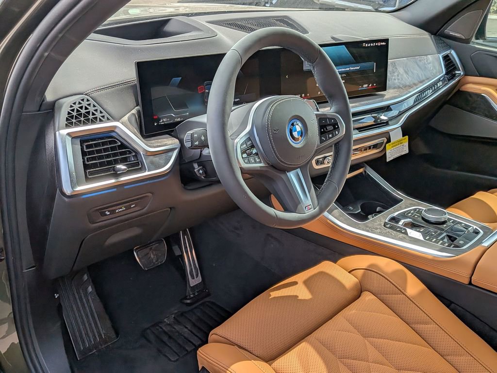New 2026 BMW X5 xDrive50e image 8