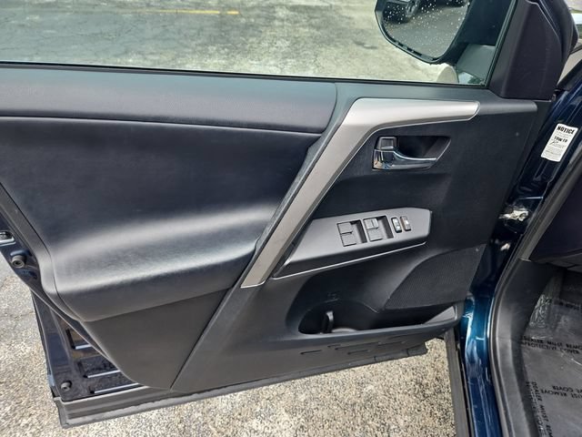 Used 2017 Toyota RAV4 XLE FWD image 12
