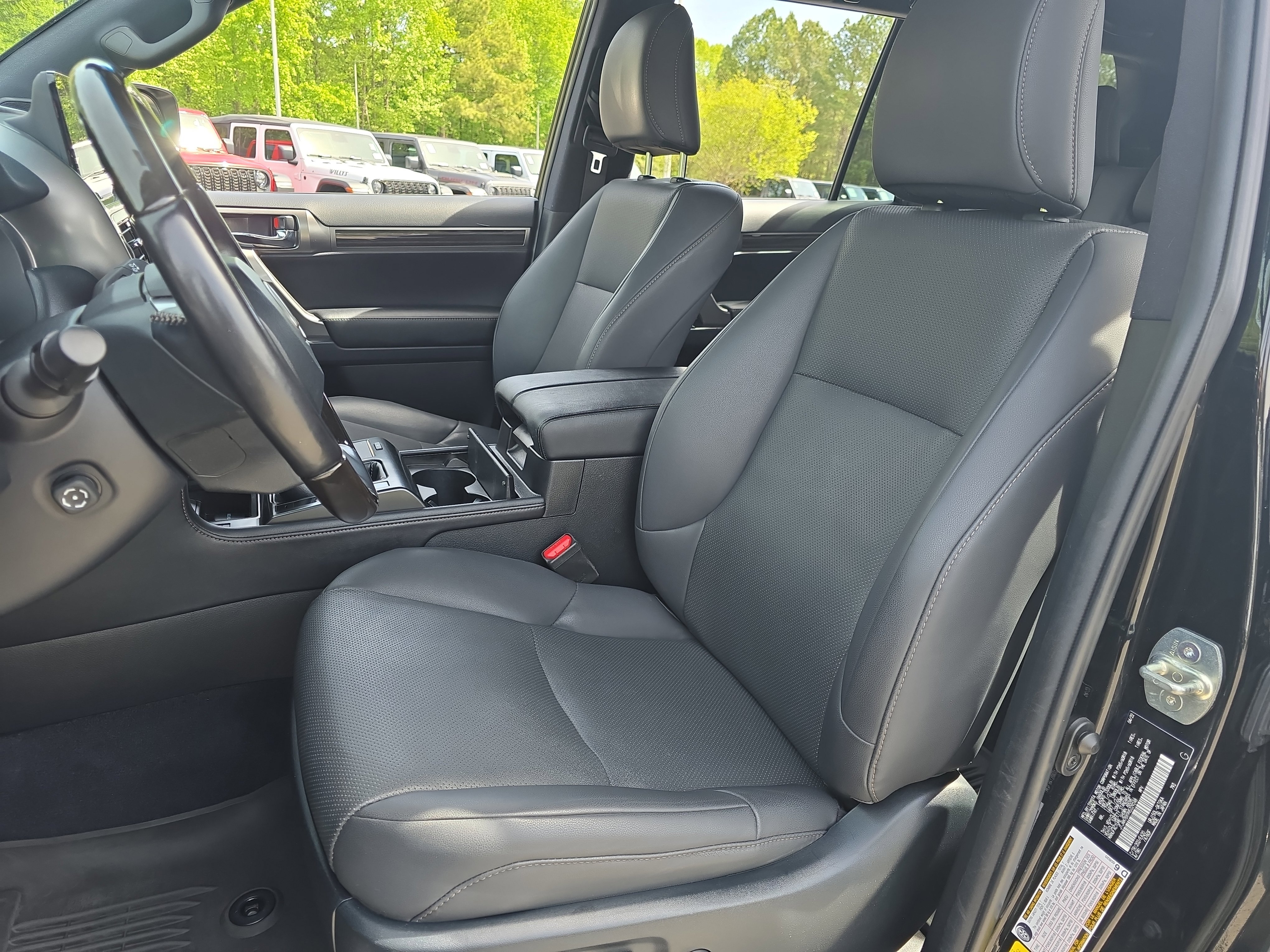 Used 2022 Lexus GX 460 Premium w/ Premium Plus Package image 17