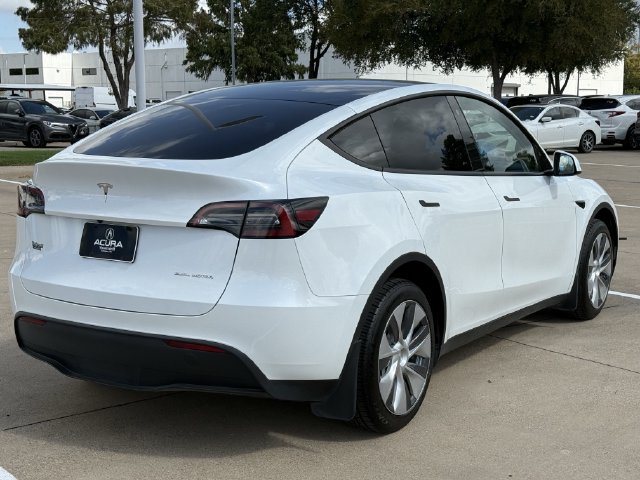 Used 2023 Tesla Model Y Long Range AWD/4WD image 4