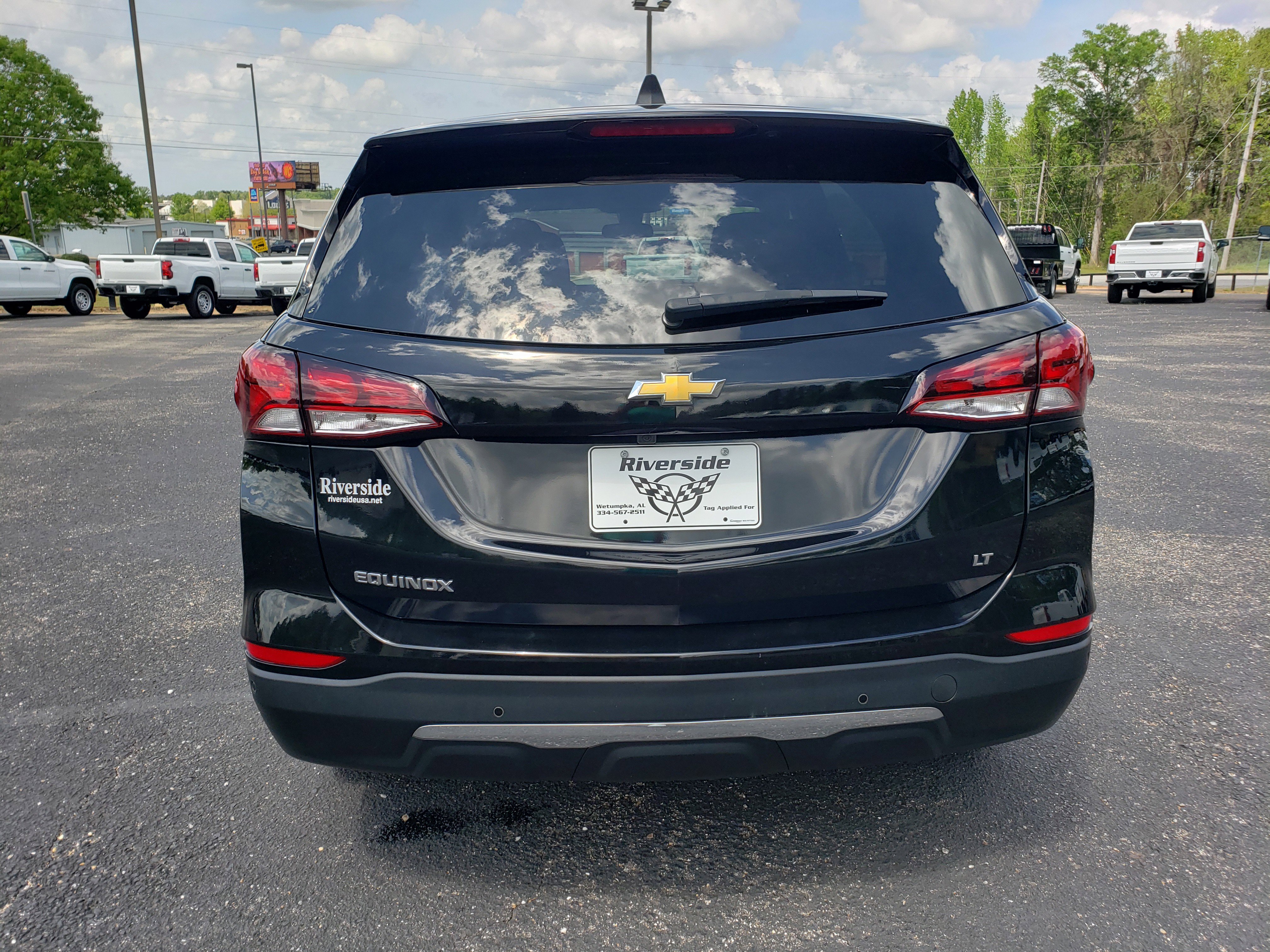 Used 2022 Chevrolet Equinox LT w/ Driver Convenience Package image 8