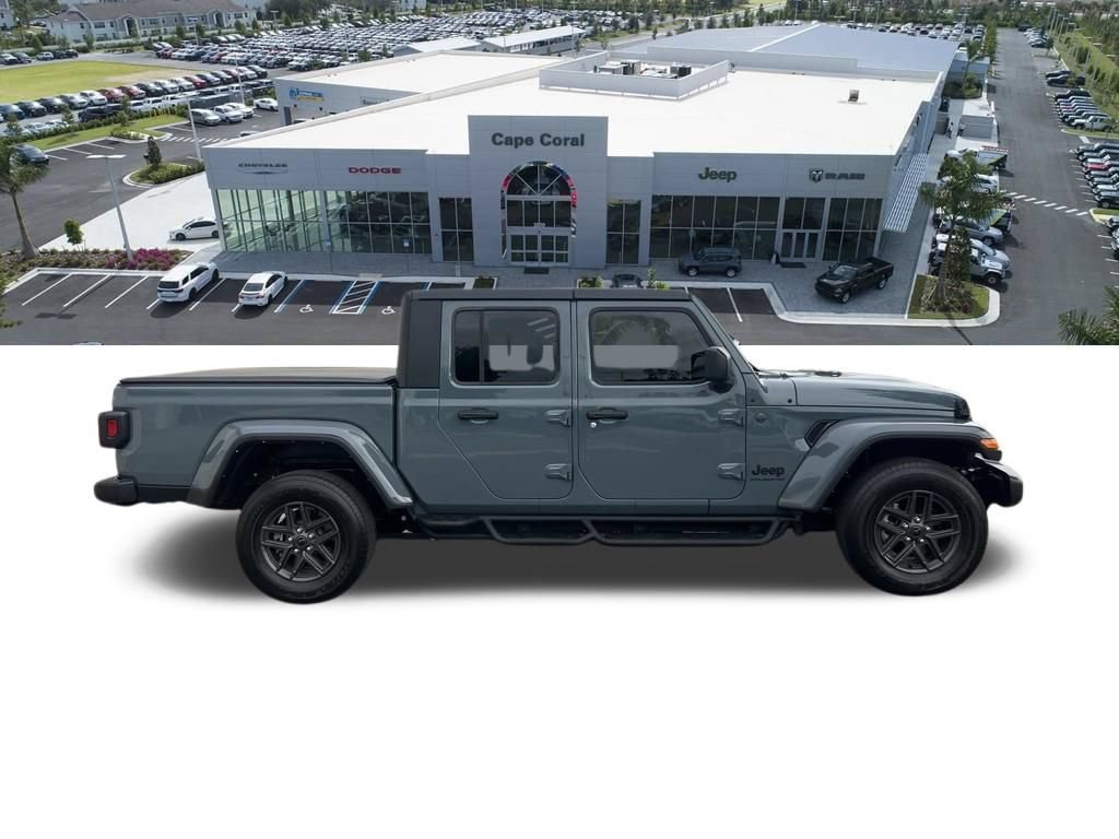 Certified 2024 Jeep Gladiator Sport AWD/4WD image 5