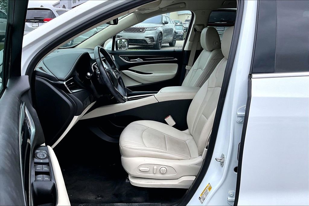 Used 2023 Buick Enclave Essence FWD image 20
