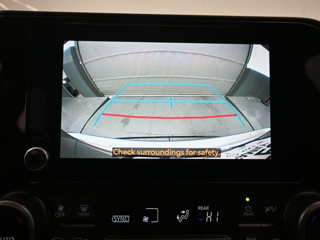 Used 2023 Toyota Highlander XLE image 19