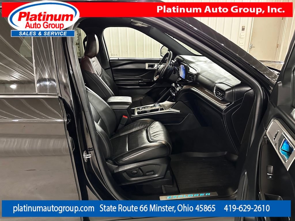Used 2021 Ford Explorer Platinum w/ Equipment Group 601A AWD/4WD image 52