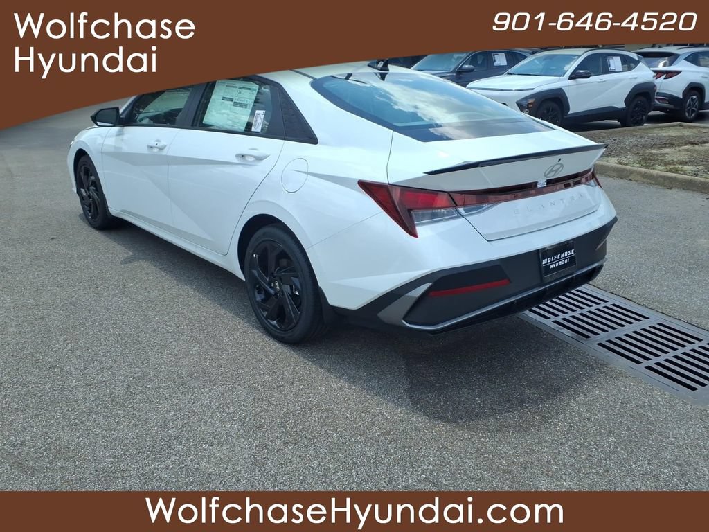 New 2026 Hyundai Elantra Sport FWD image 3