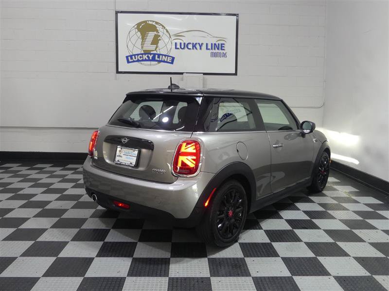 Used 2020 MINI Cooper 2-Door Hardtop w/ Storage Package FWD image 10