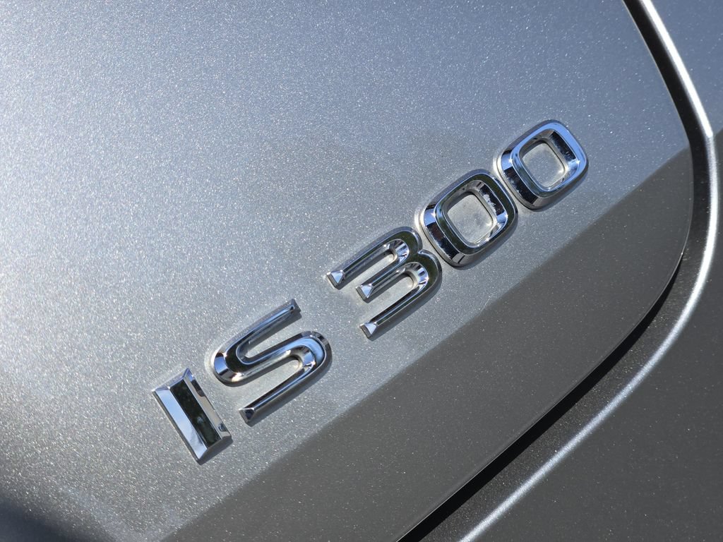 Used 2022 Lexus IS 300 w/ Premium Package RWD image 11