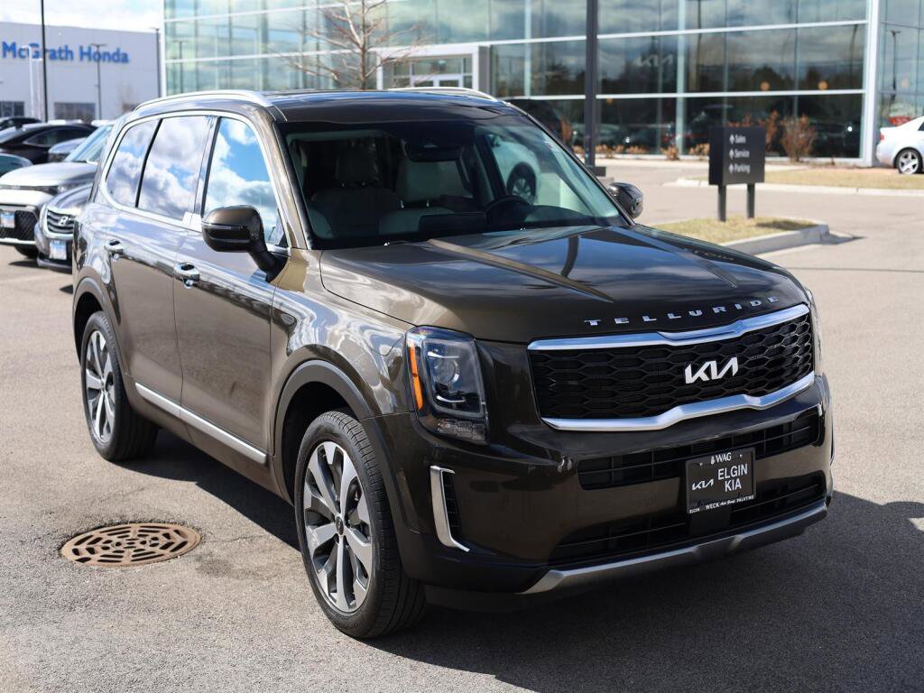 Used 2022 Kia Telluride S image 2