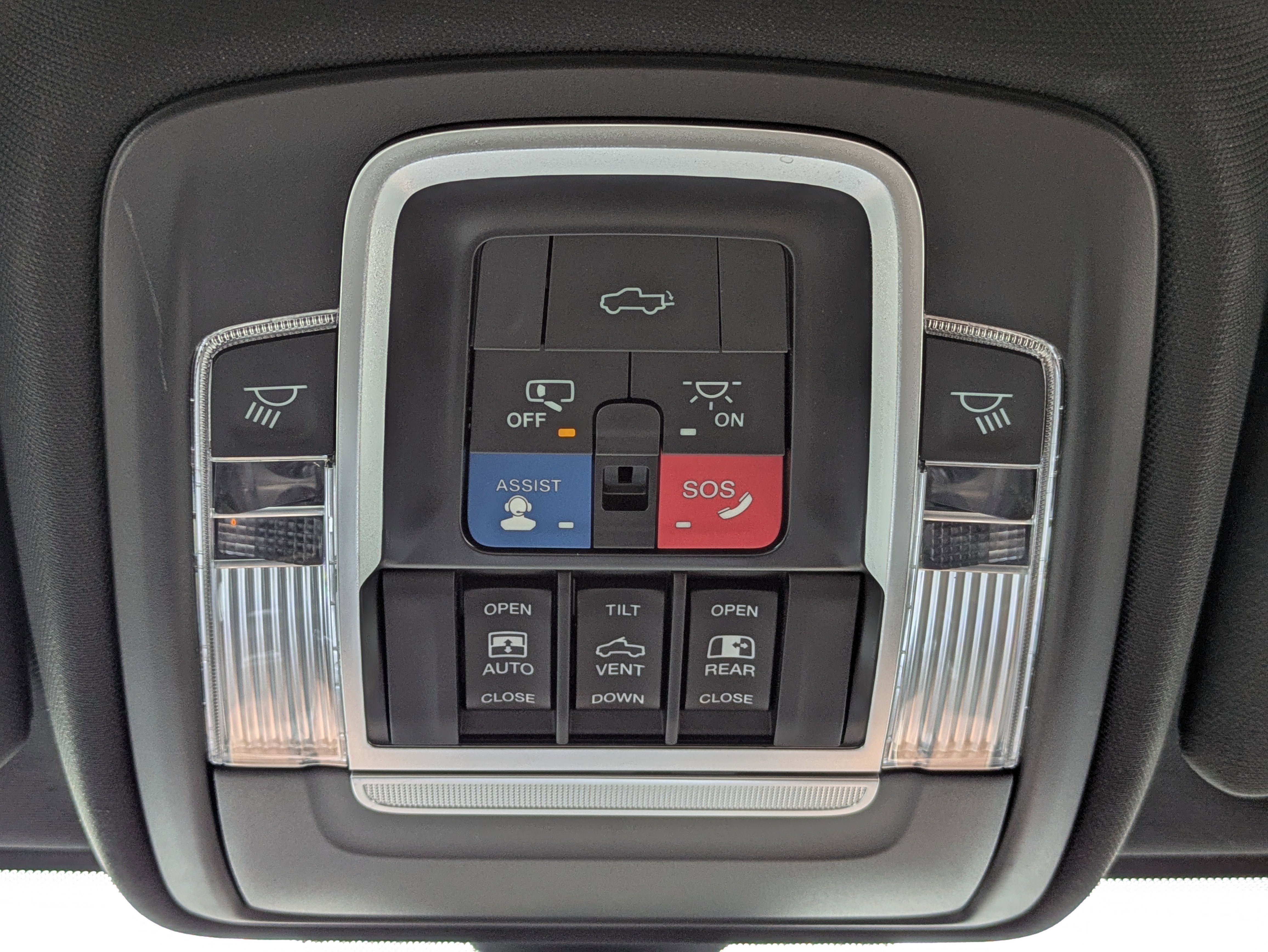 Used 2022 RAM 2500 Limited image 33