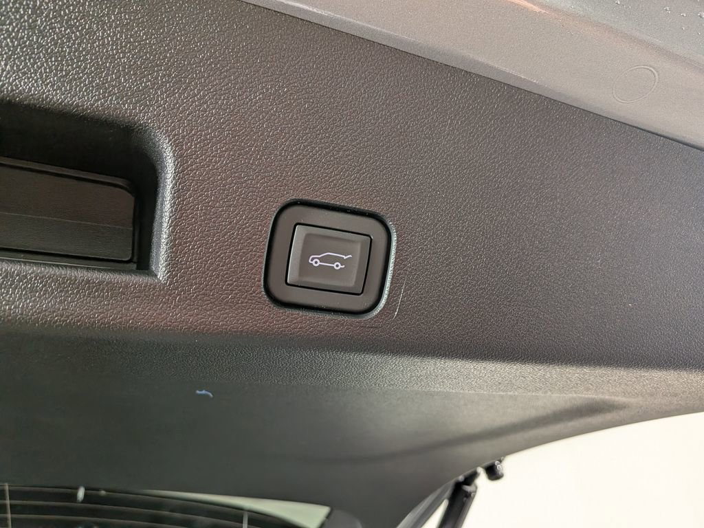 New 2026 GMC Acadia Elevation image 11