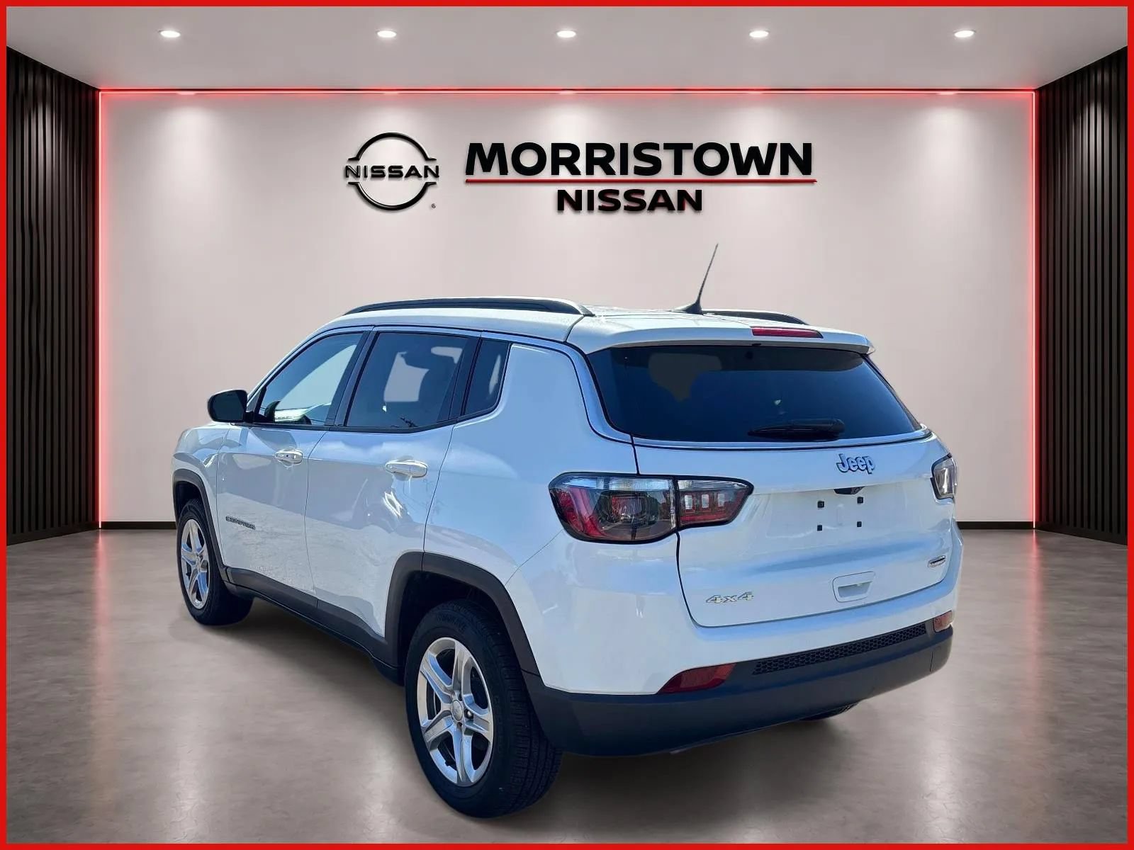 Used 2024 Jeep Compass Latitude AWD/4WD image 5