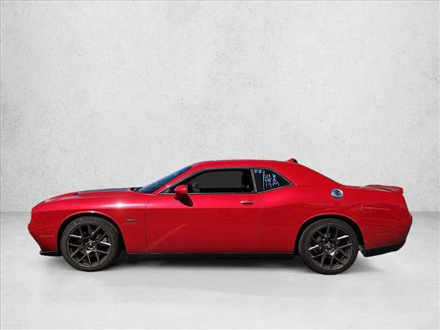 Used 2017 Dodge Challenger R/T w/ Driver Convenience Group RWD image 9