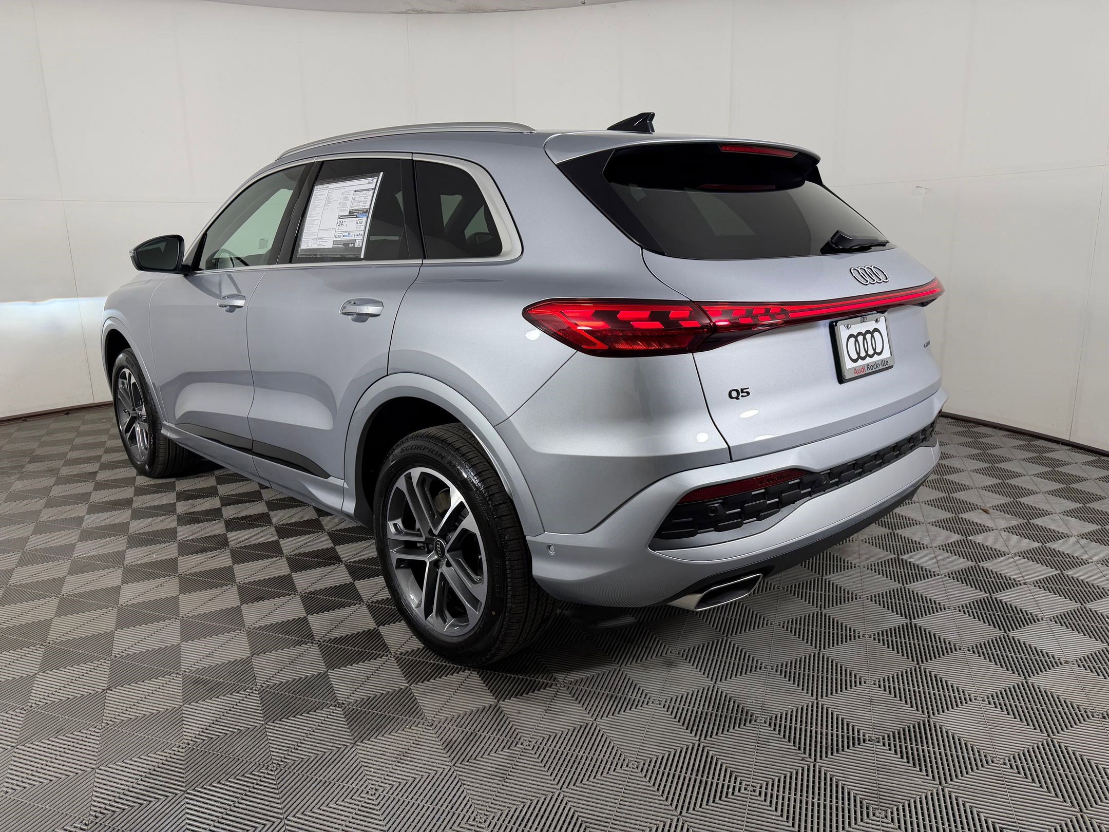 New 2026 Audi Q5 Premium AWD/4WD image 3