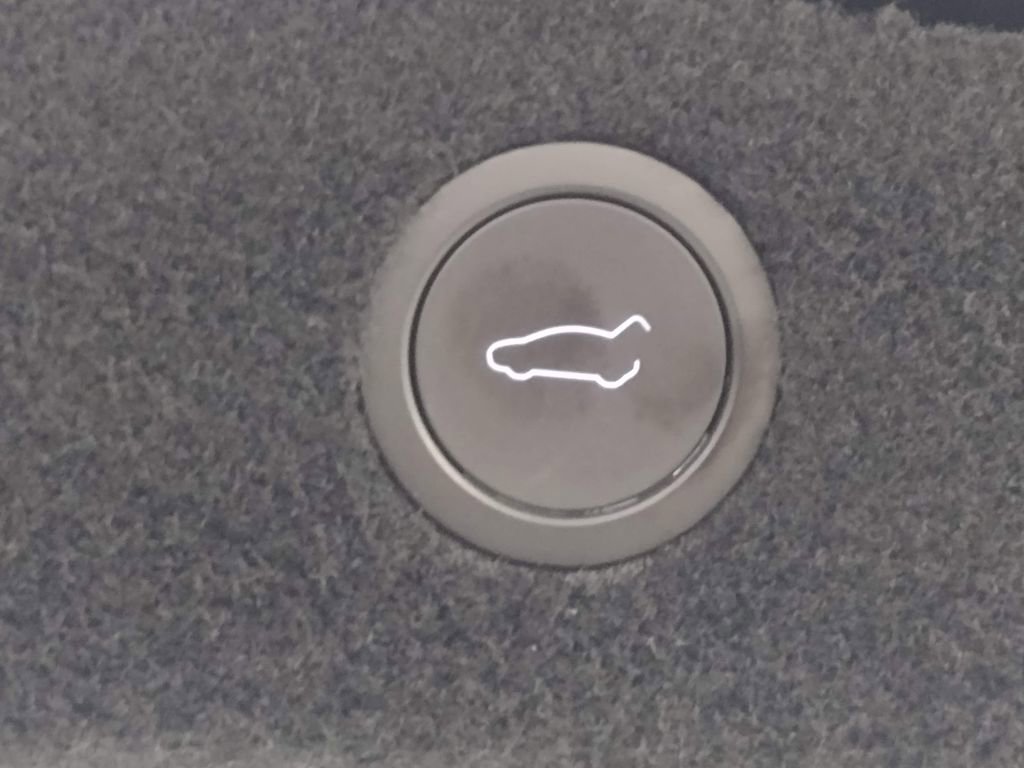 Used 2024 Tesla Model 3 Performance image 16