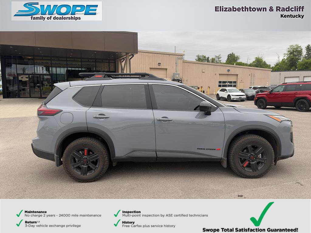 Used 2026 Nissan Rogue SV AWD/4WD image 2