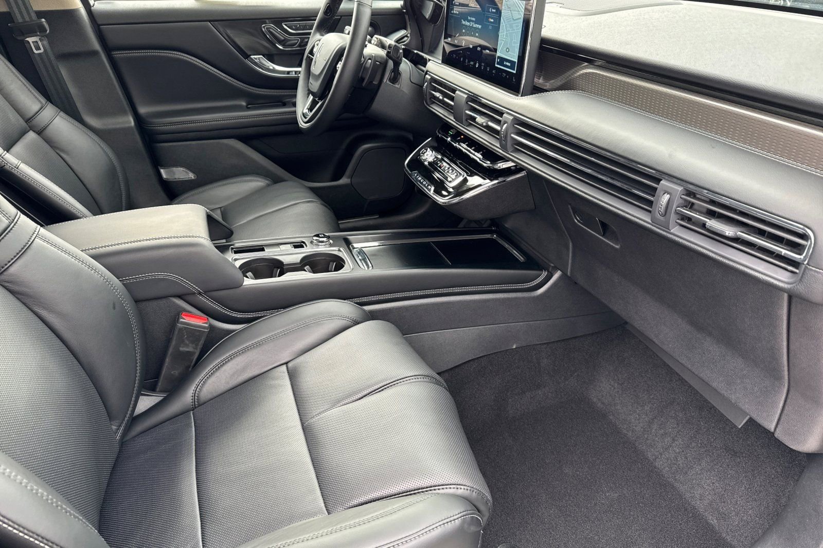 New 2025 Lincoln Corsair Grand Touring w/ Equipment Group 302A image 15