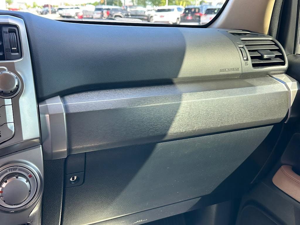 Certified 2018 Toyota 4Runner SR5 Premium AWD/4WD image 25