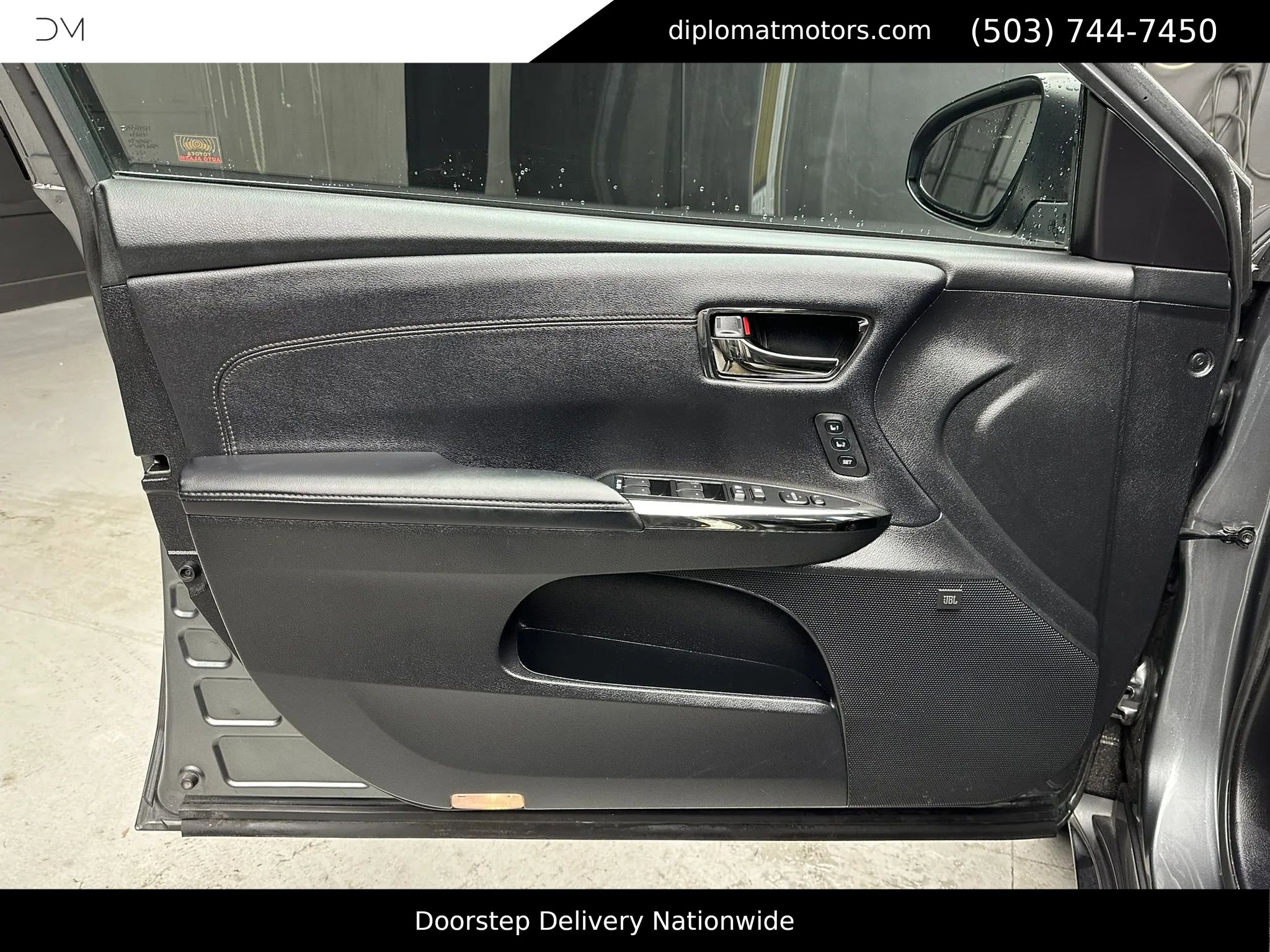 Used 2016 Toyota Avalon Limited w/ Toyota Safety Sense Package image 24