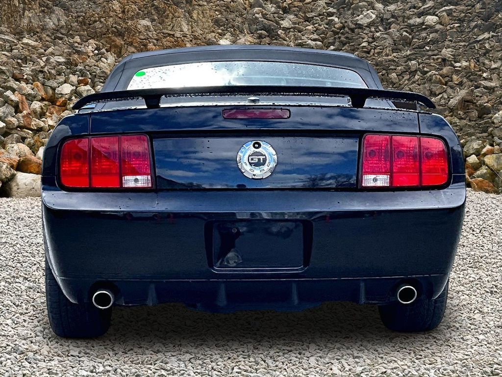 Used 2009 Ford Mustang GT Premium image 4