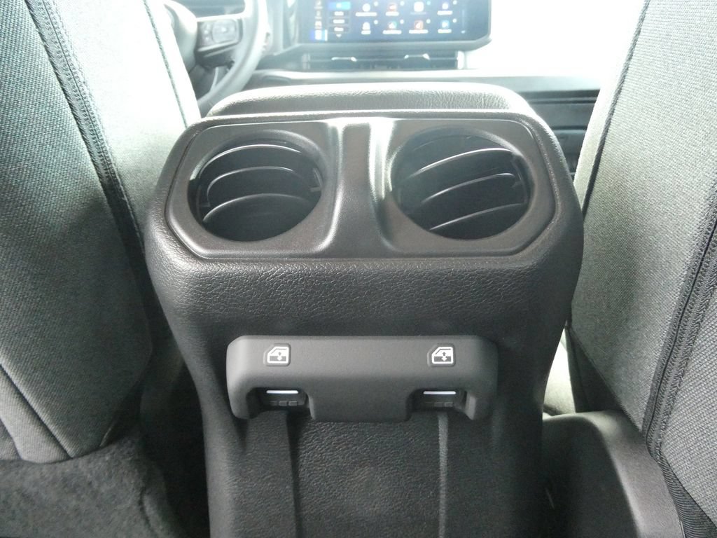 Used 2025 Jeep Wrangler Unlimited Sport AWD/4WD image 19