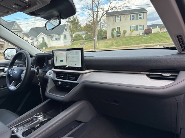 New 2026 Ford Explorer Active image 34