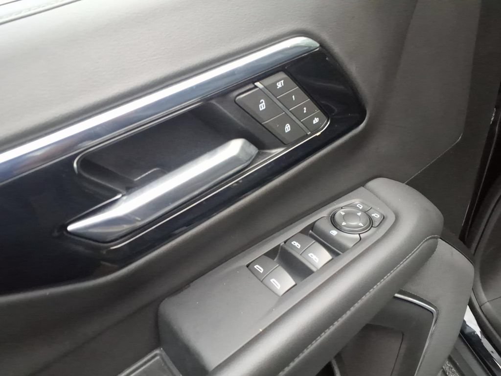 Certified 2025 Chevrolet Tahoe Z71 AWD/4WD image 13