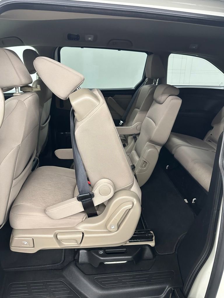 Used 2018 Honda Odyssey EX image 27