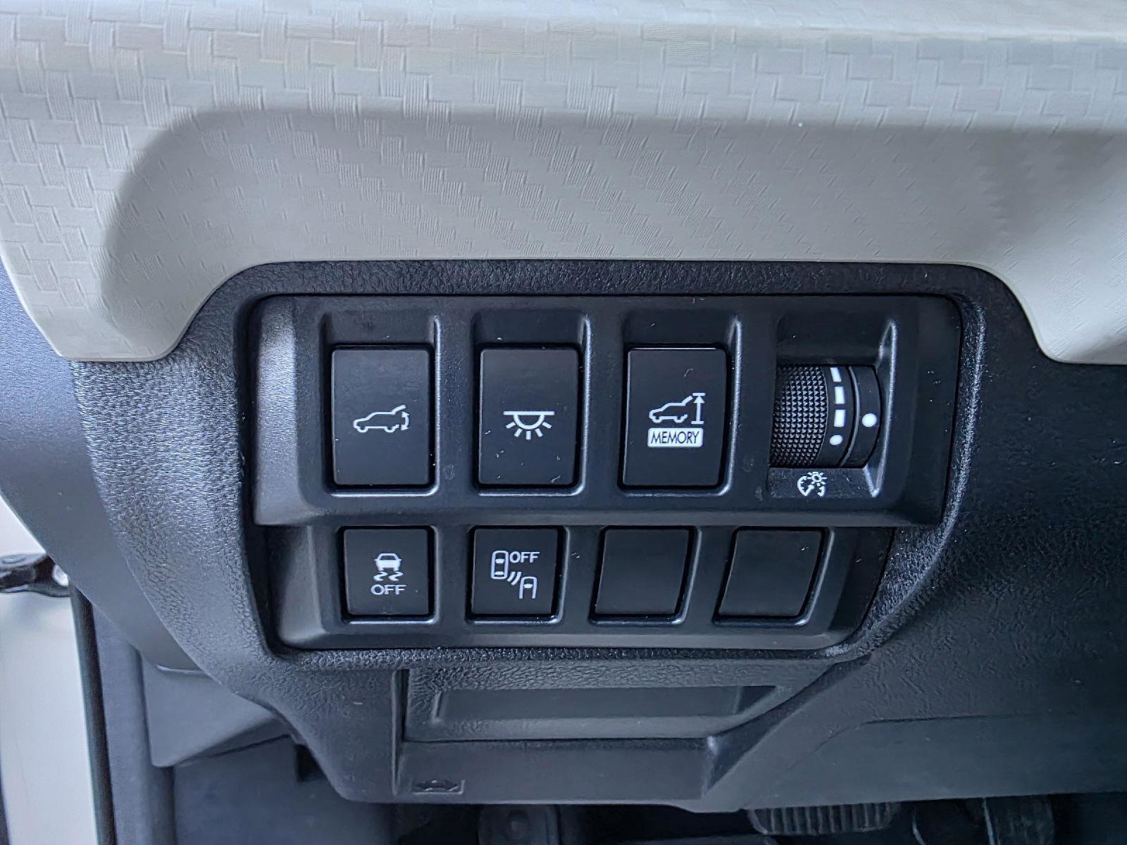 Used 2021 Subaru Ascent Premium w/ Convenience Package image 11