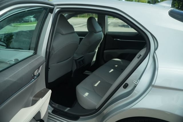 Used 2024 Toyota Camry XSE FWD image 14