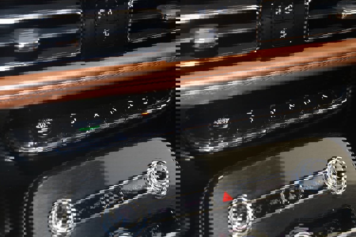 Used 2022 Lincoln Nautilus Reserve AWD/4WD image 7