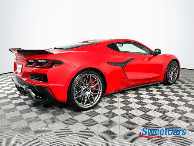 Used 2023 Chevrolet Corvette Z06 image 7
