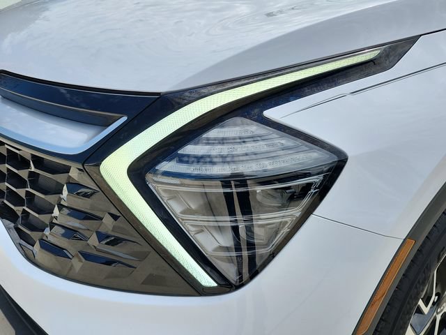 Certified 2025 Kia Sportage EX FWD image 33