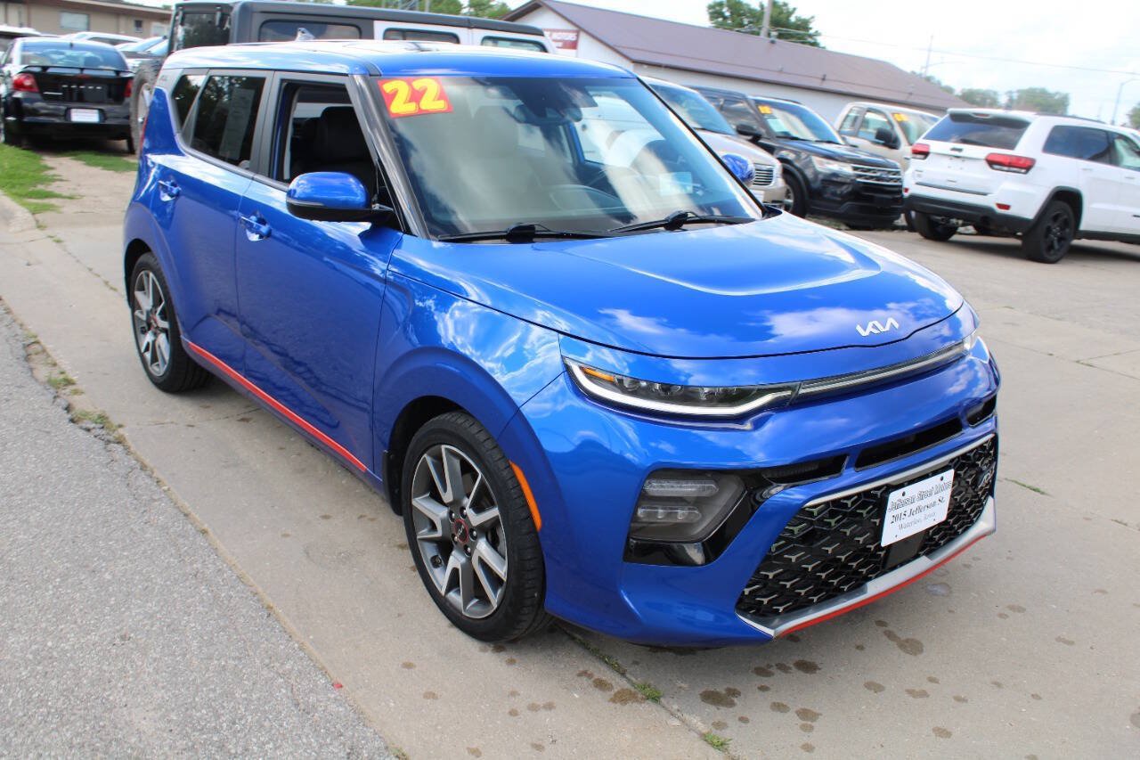 Used 2022 Kia Soul Turbo FWD image 2