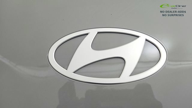 Used 2025 Hyundai Ioniq 5 SE RWD image 32