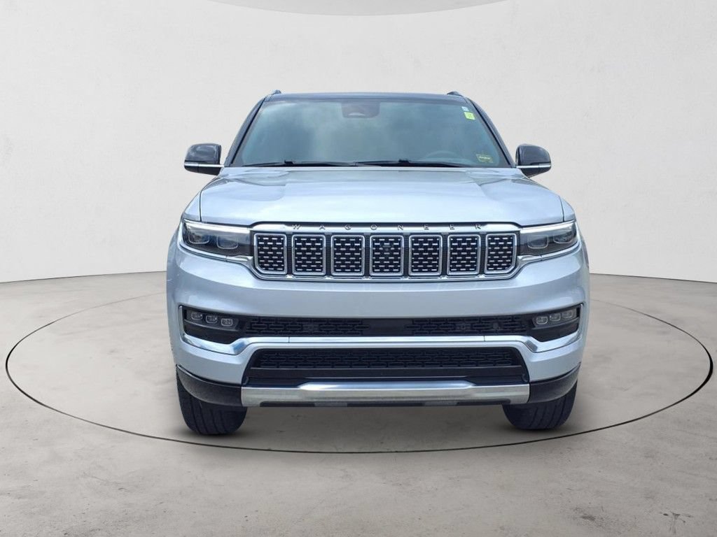 Used 2024 Jeep Grand Wagoneer Series III AWD/4WD image 2