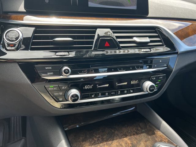 Used 2017 BMW 530i xDrive AWD/4WD image 32