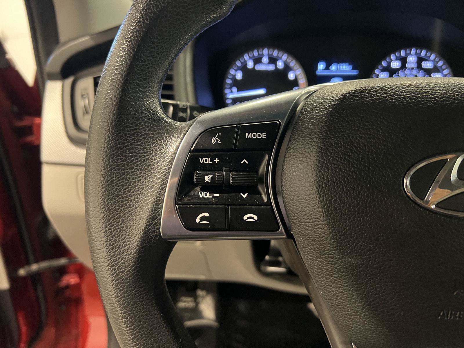 Used 2018 Hyundai Sonata SE FWD image 15