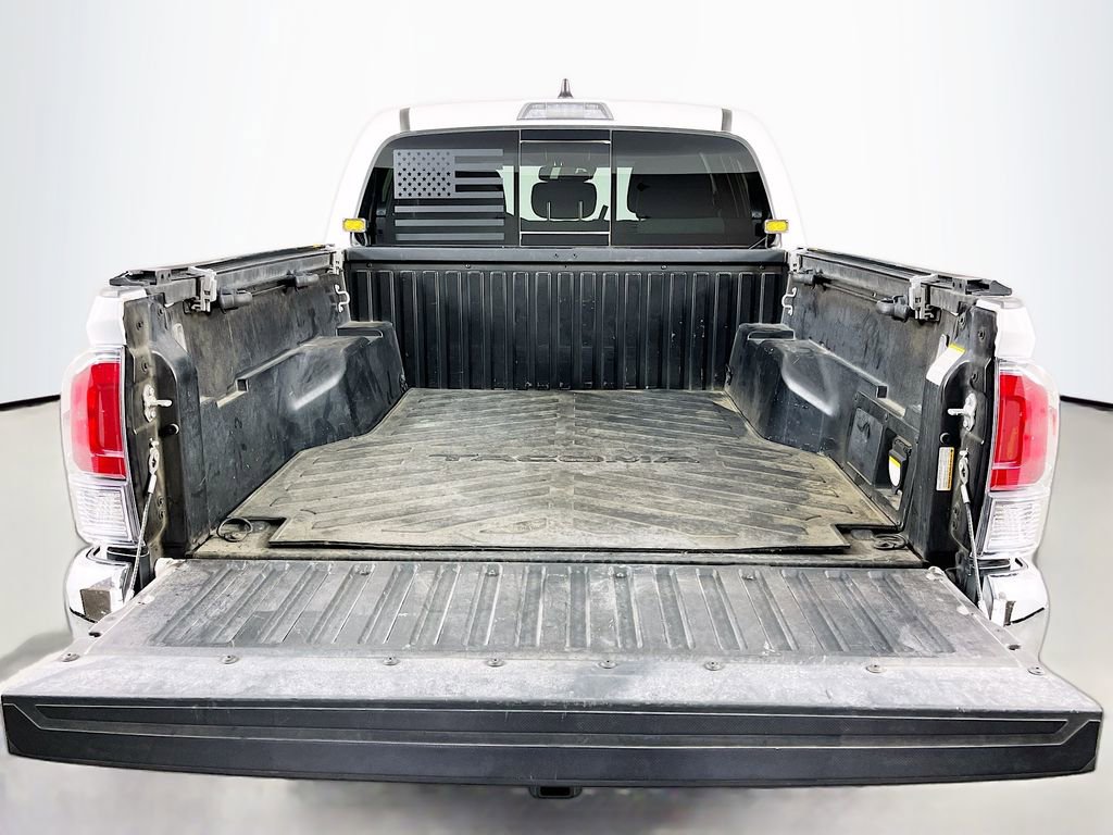 Used 2023 Toyota Tacoma TRD Off-Road AWD/4WD image 10