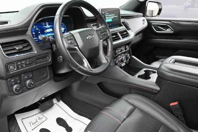Used 2024 Chevrolet Suburban RST w/ Luxury Package AWD/4WD image 14
