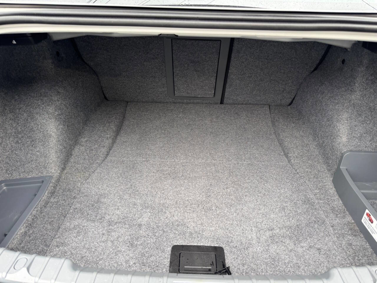 Used 2011 BMW M3 Sedan image 7