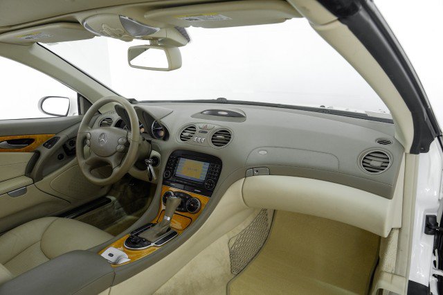 Used 2008 Mercedes-Benz SL 550 image 11