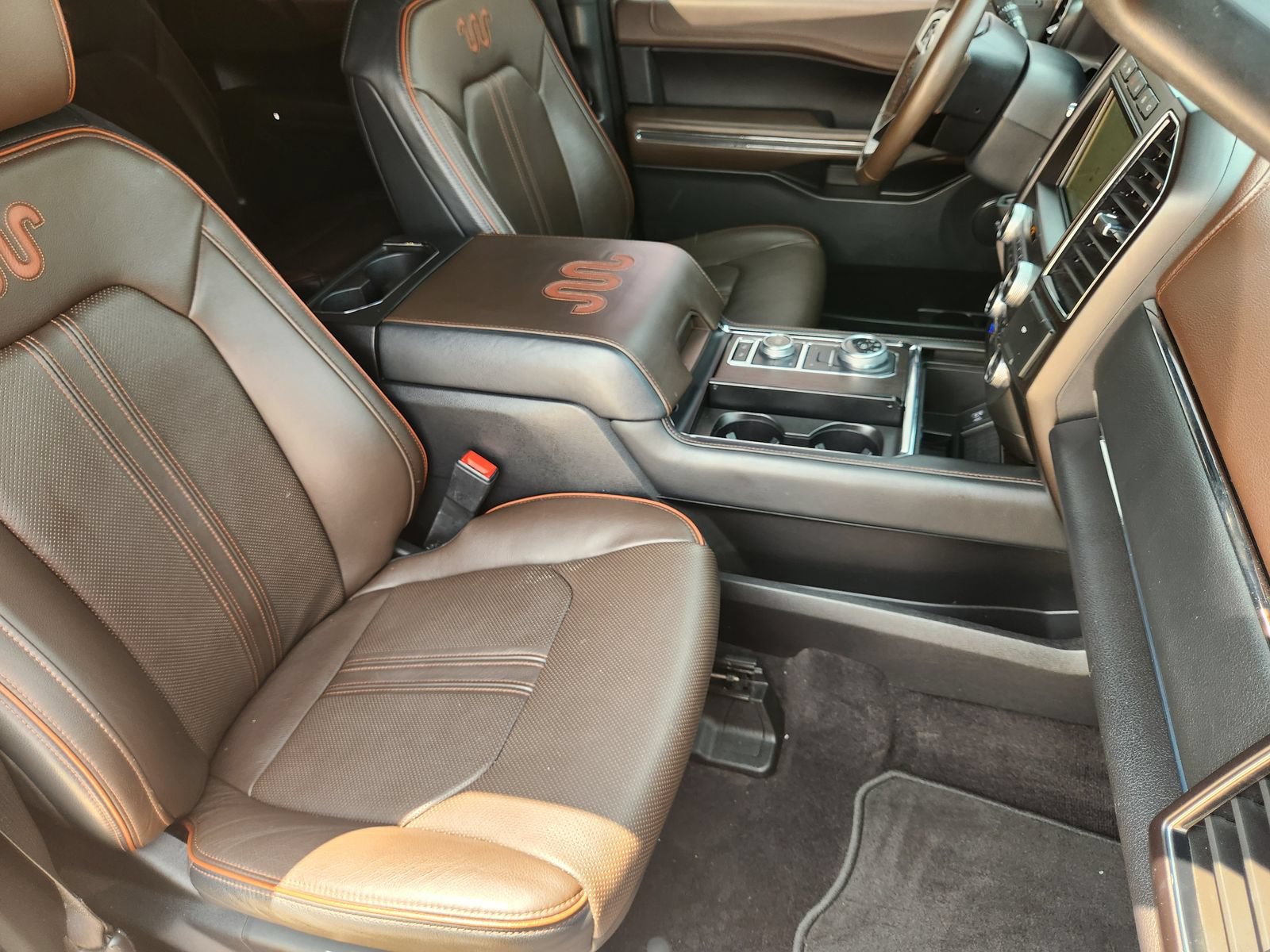 Used 2021 Ford Expedition Max King Ranch AWD/4WD image 16